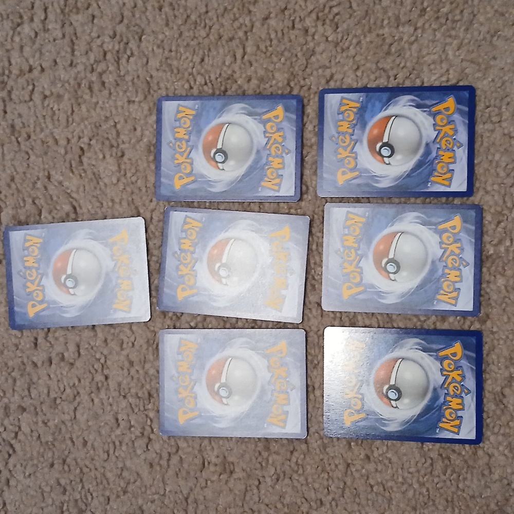 7 Pokemon Reverse Holo Cards - Picture 6 of 6